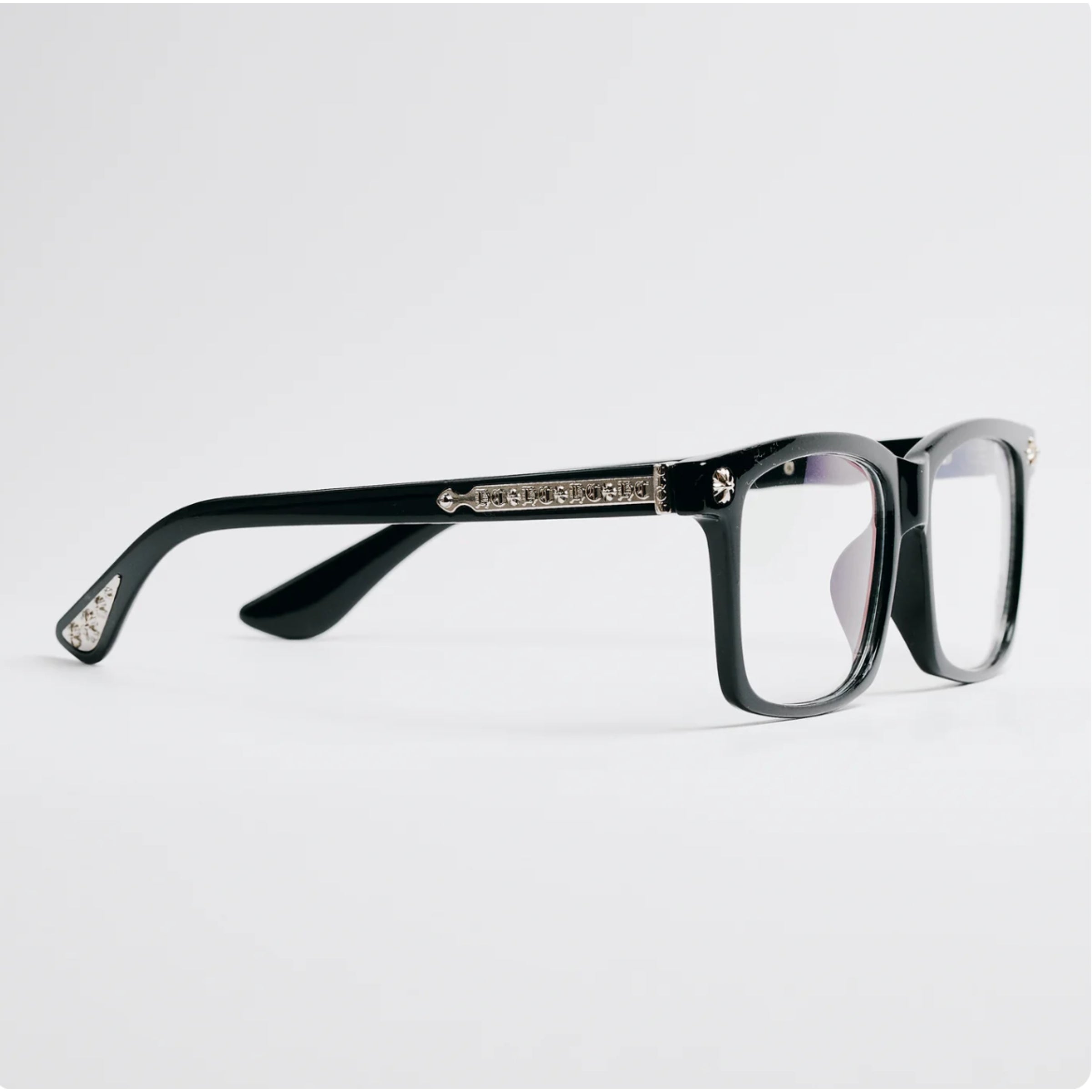 IRON SAINT™ — BLACK SANCTUM (Silver Edition)